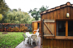 Petite habitation au cœur des pins, à Réaup-Lisse en Lot-et-Garonne